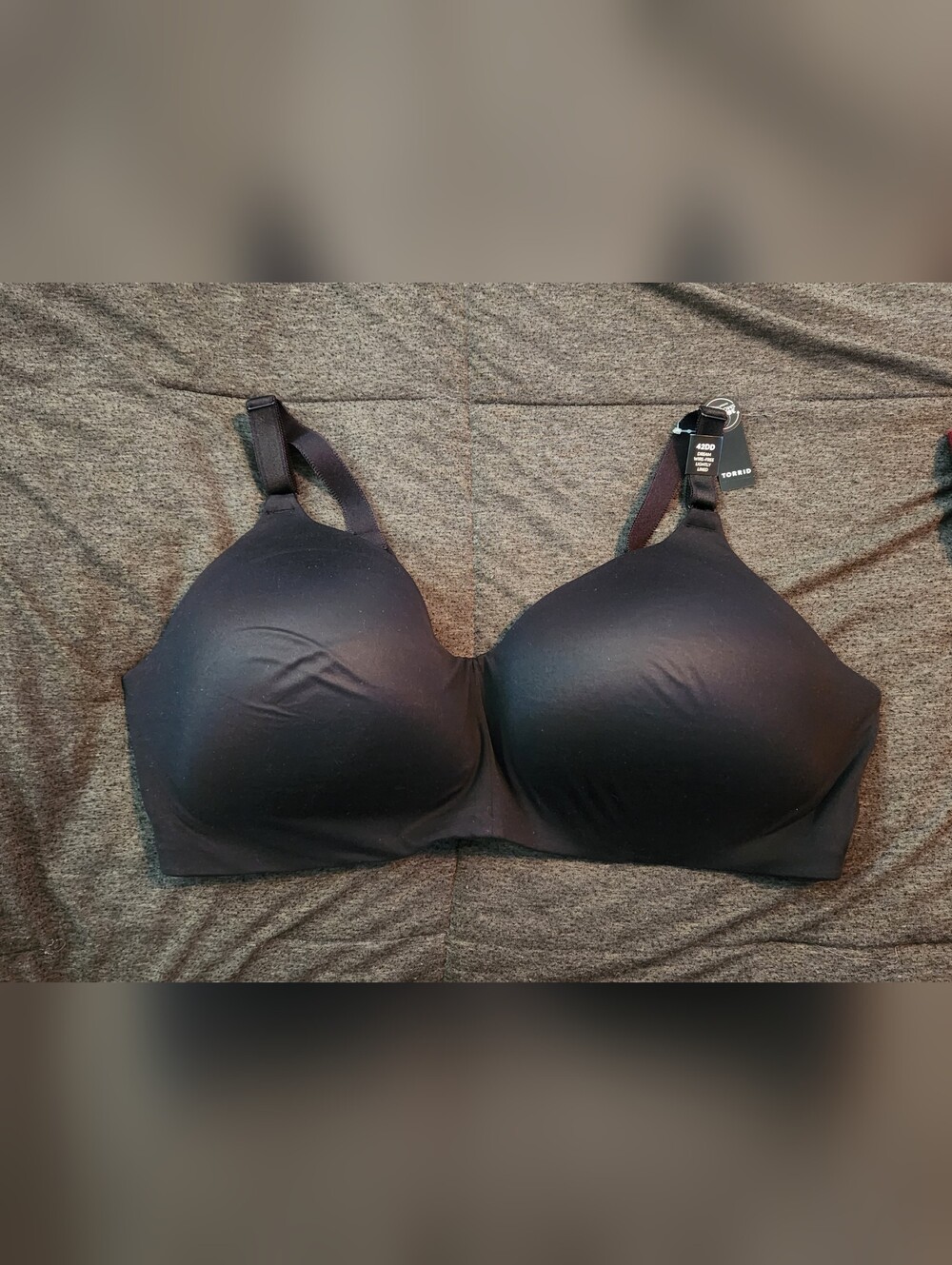 Torrid New Black Seamless Wire-free Smooth T-Shirt Comfort Fit Bra Size 42DD